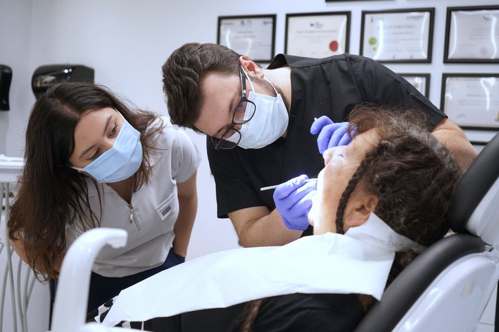 Czy prywatny dentysta może wystawić L4?